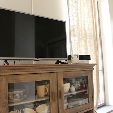 2 Room Apartment In Embasy Area Рига Екстер'єр фото