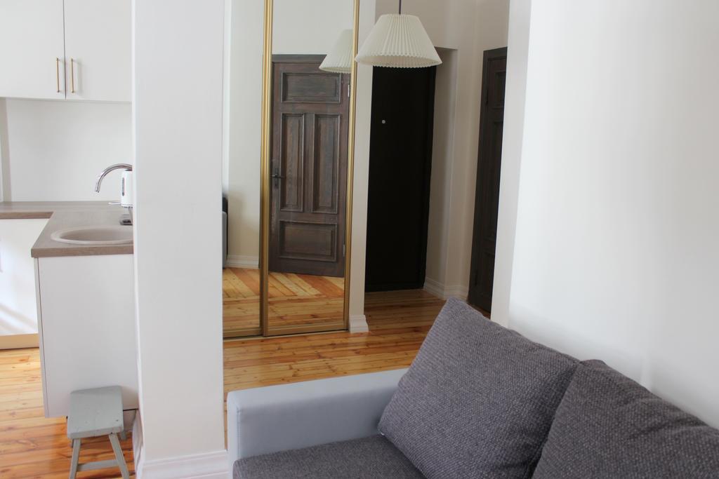 2 Room Apartment In Embasy Area Рига Екстер'єр фото