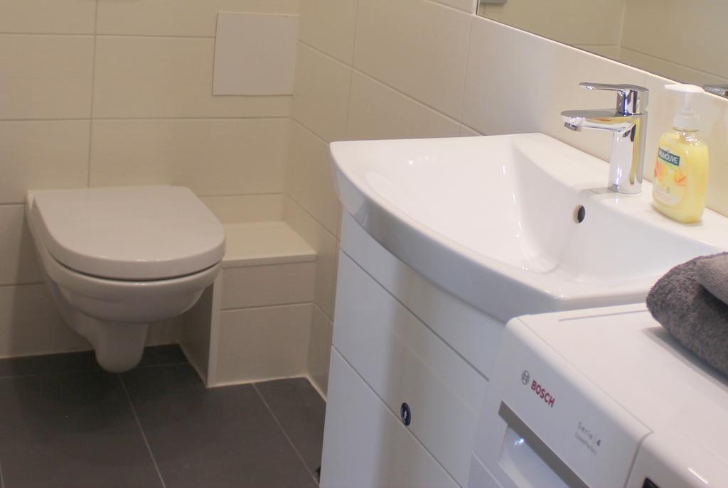 2 Room Apartment In Embasy Area Рига Екстер'єр фото