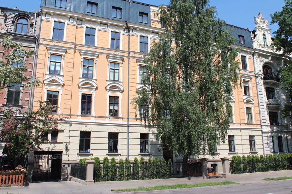 2 Room Apartment In Embasy Area Рига Екстер'єр фото